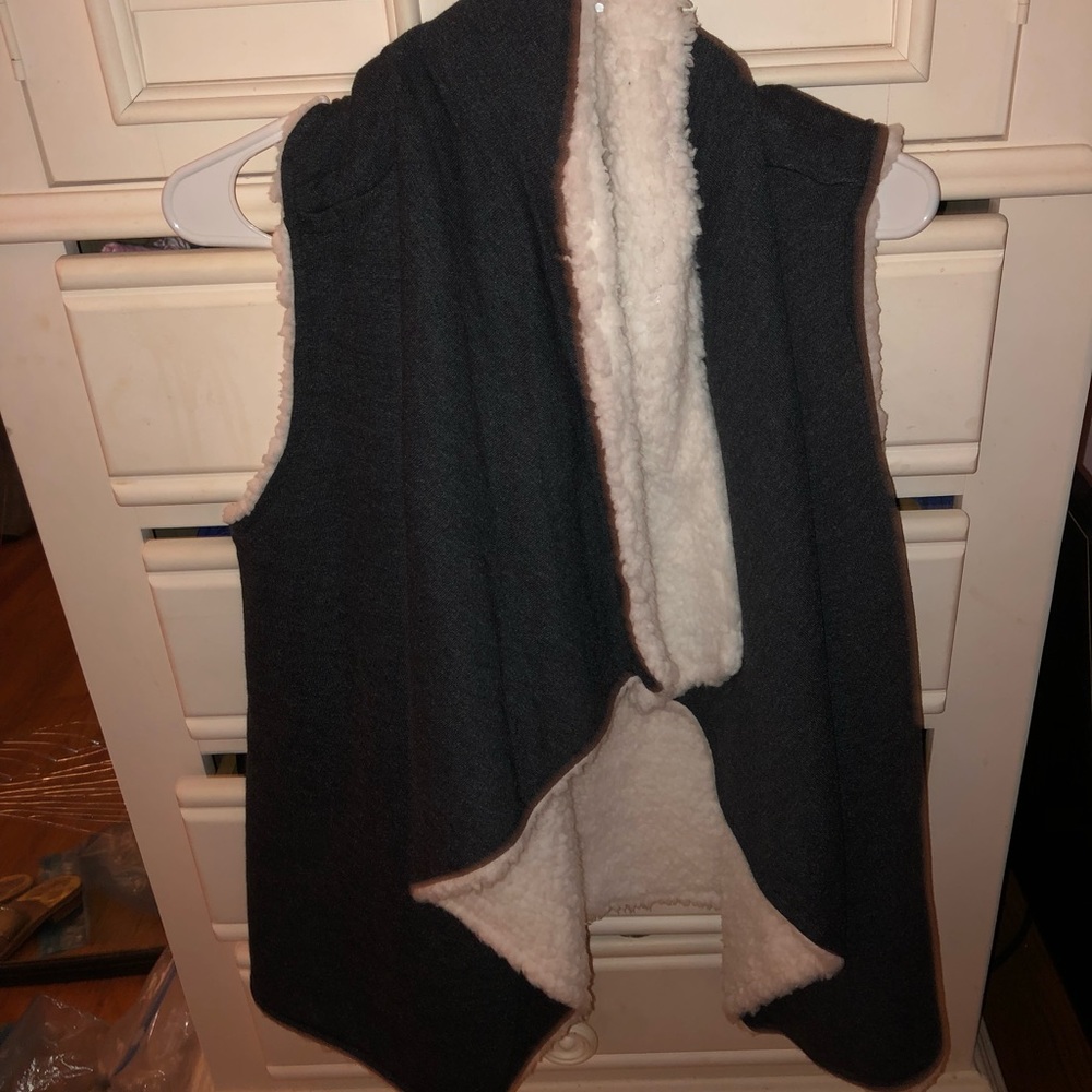 Mossimo vest